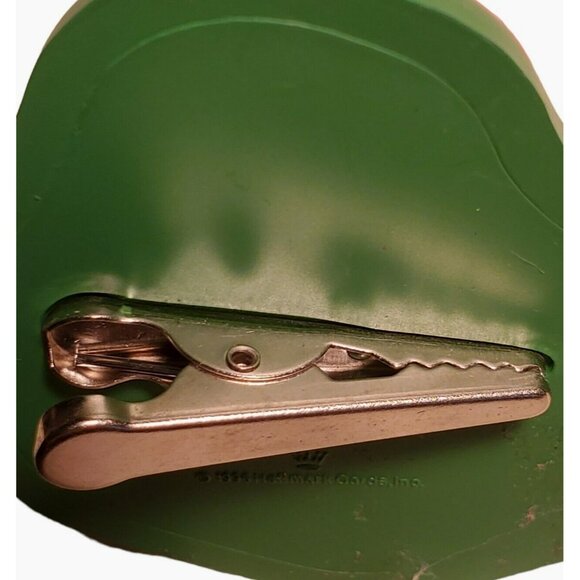 Hallmark I Dig Golf Christmas Ornament Gopher Groundhog Holiday Clip Flag Green - Picture 5 of 7